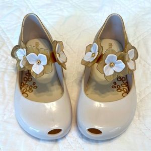 Mini Melissa girls dress shoes 10